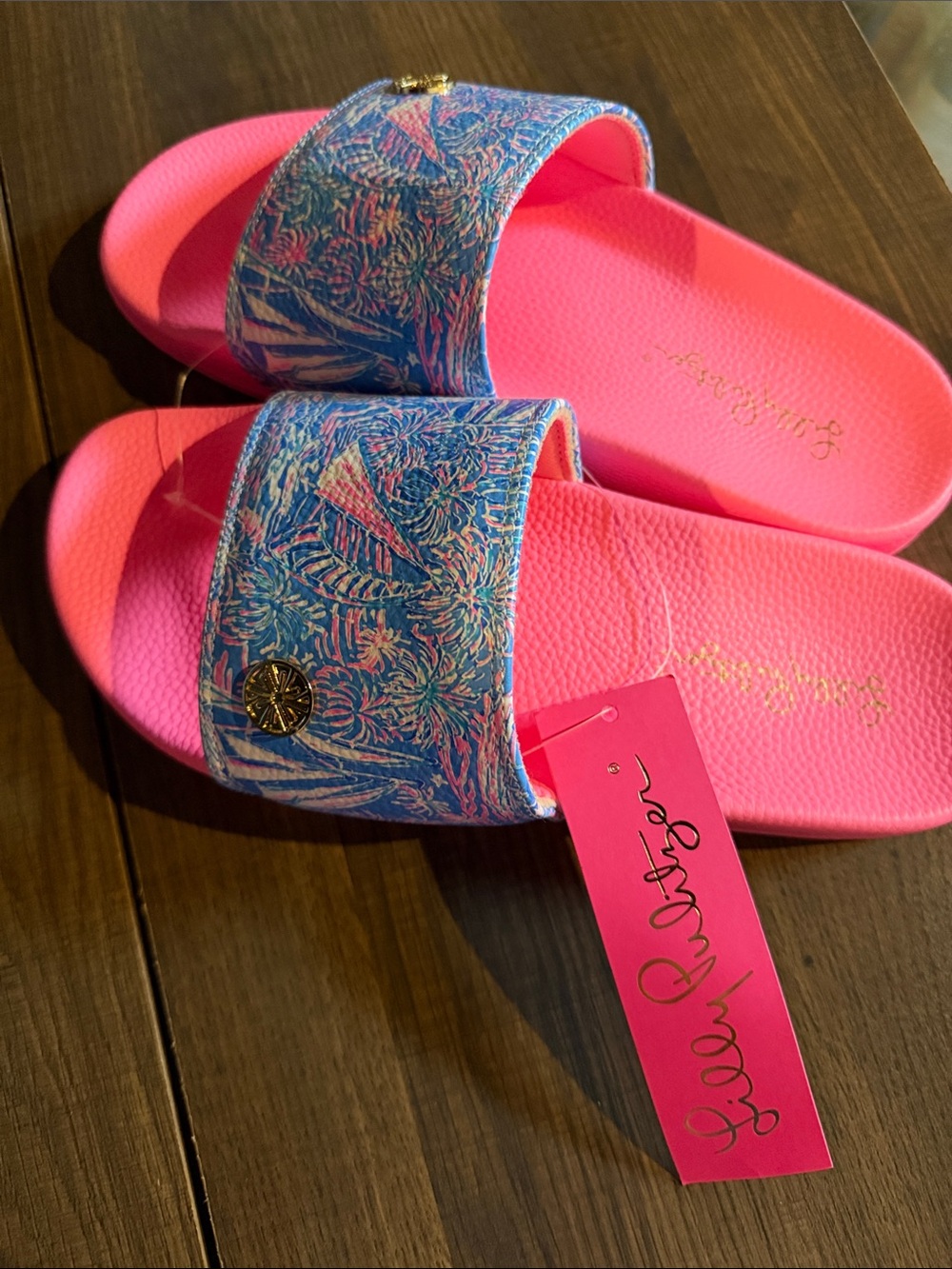 Lilly Pulitzer slides - Picture 2 of 5